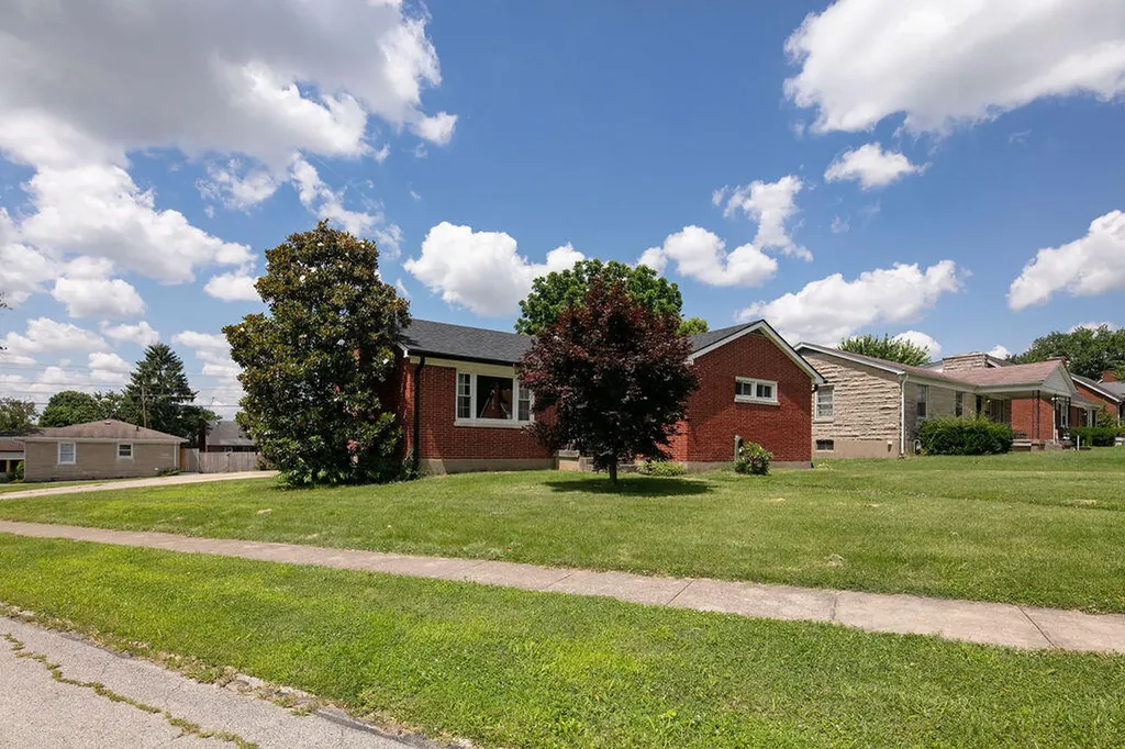 596 Saint Anthony Drive Lexington KY 40505