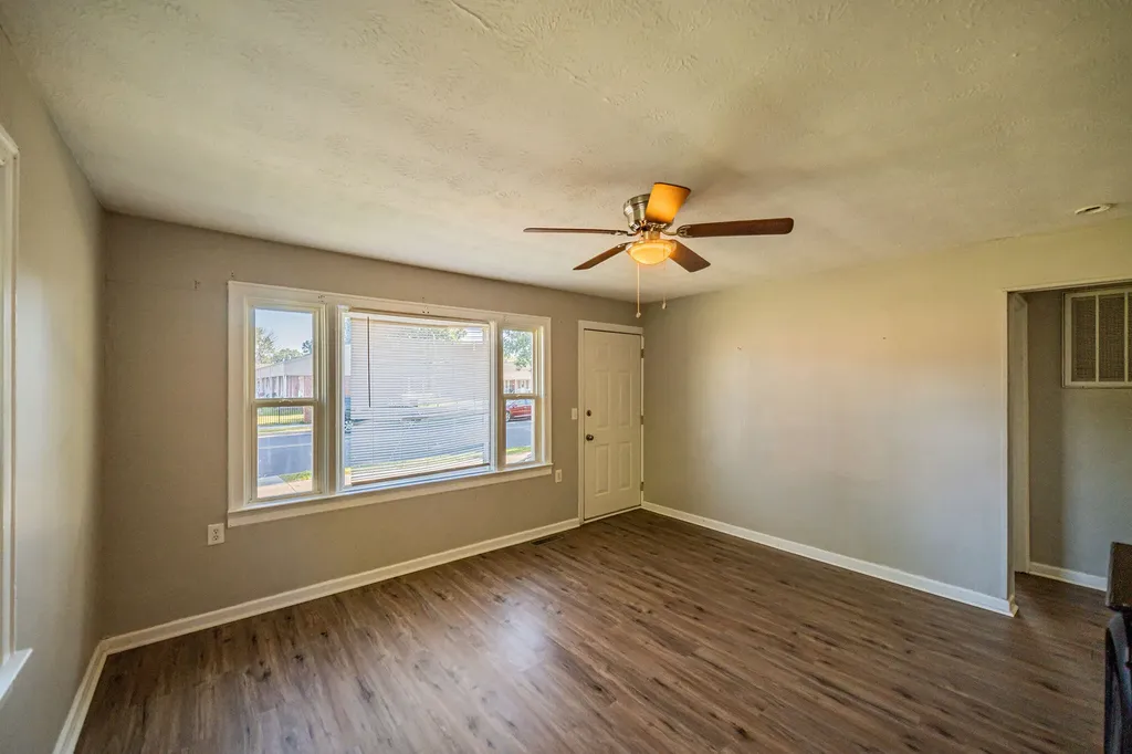 2302 S 25th Street Paducah KY 42003