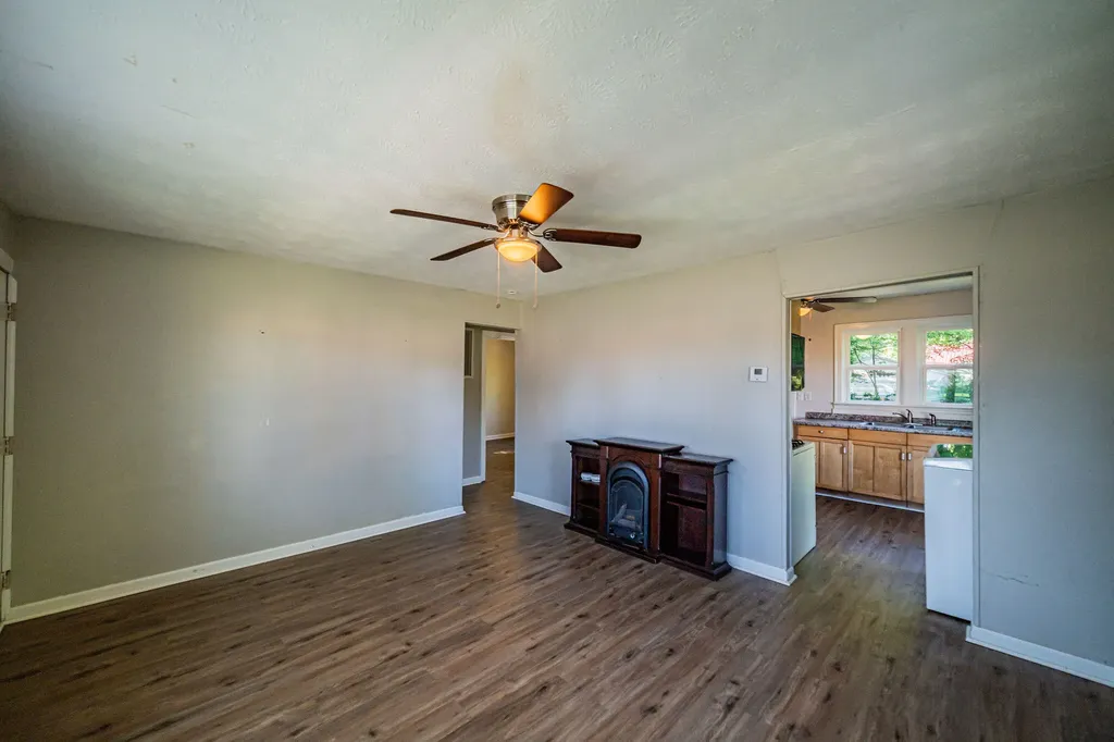 2302 S 25th Street Paducah KY 42003