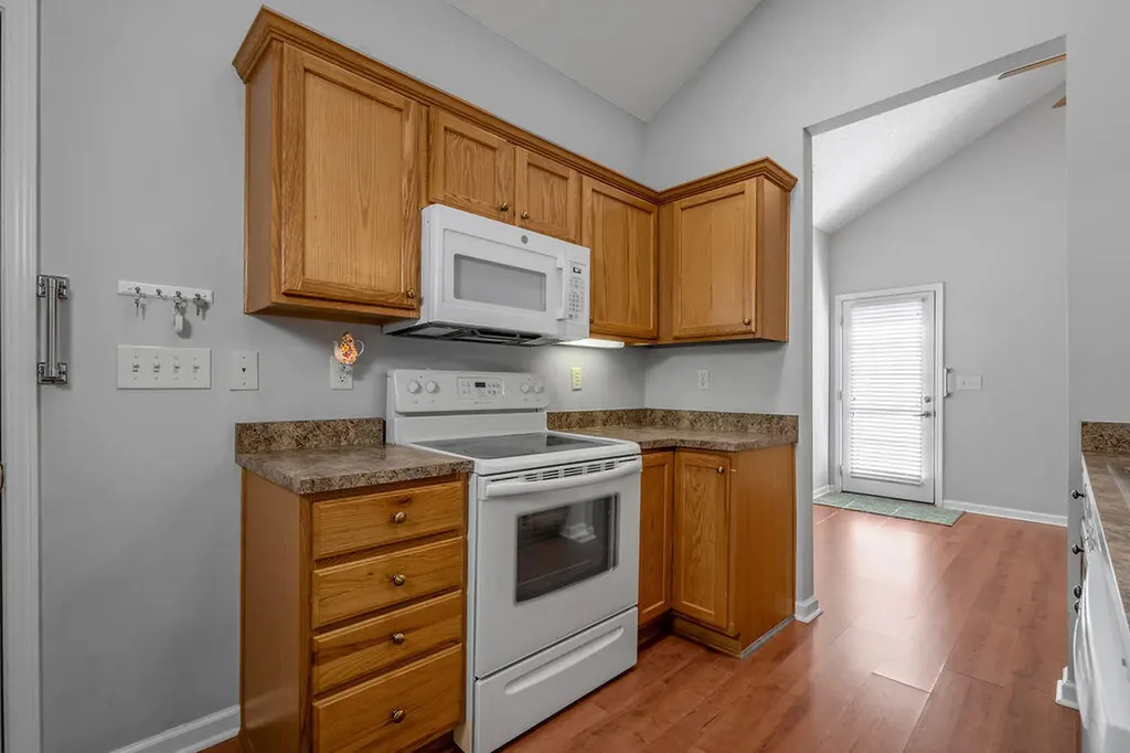 552 Goldon Trophy Trail Lexington KY 40514