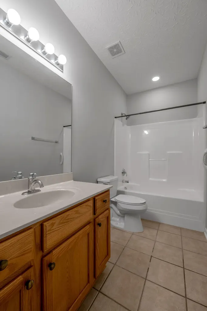 552 Goldon Trophy Trail Lexington KY 40514