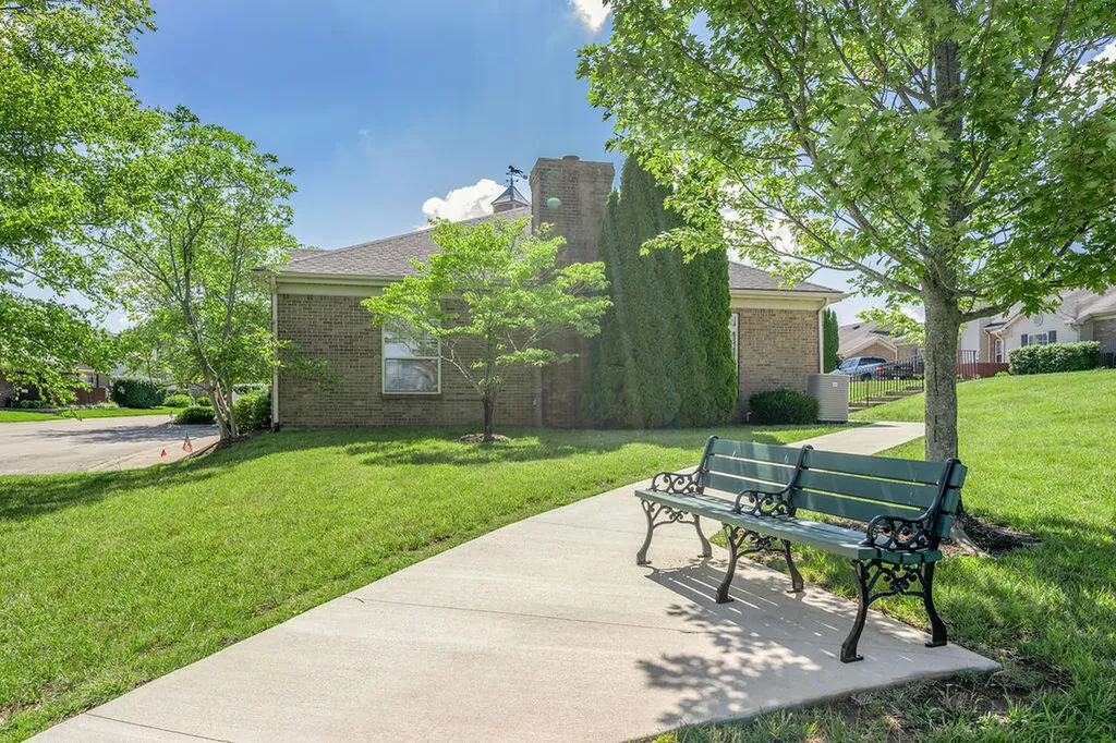 552 Goldon Trophy Trail Lexington KY 40514