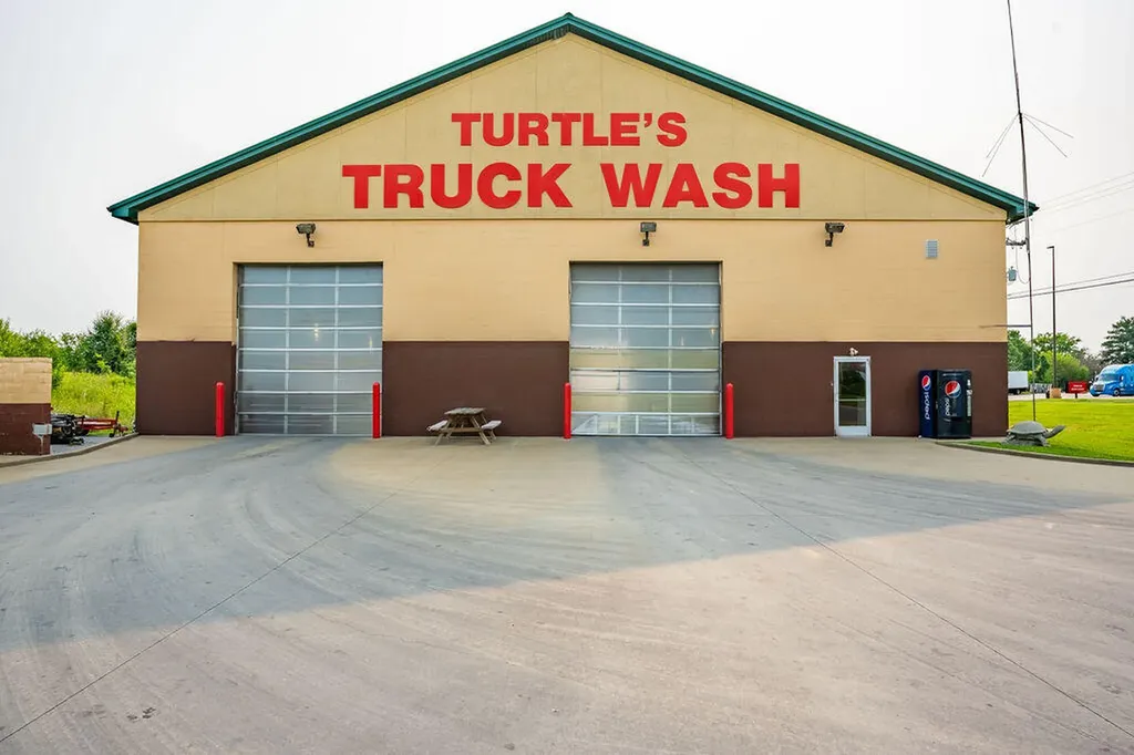 140 J W Dickson Drive Oak Grove KY 42262