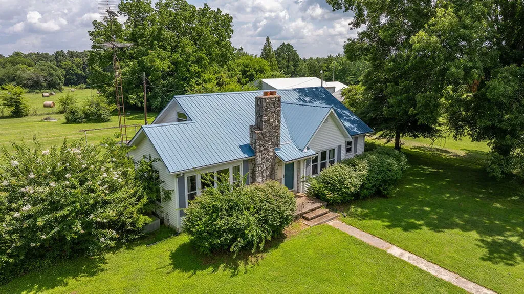 2450 Pembroke Road Hopkinsville KY 42240