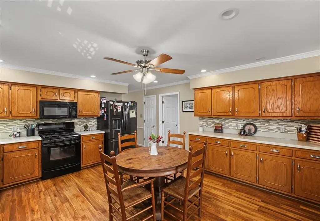 102 Dogwood Drive Lancaster KY 40444