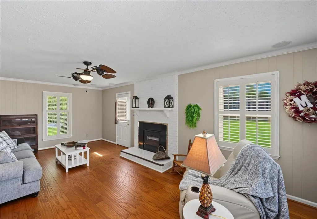 102 Dogwood Drive Lancaster KY 40444