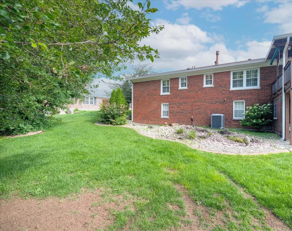 102 Dogwood Drive Lancaster KY 40444
