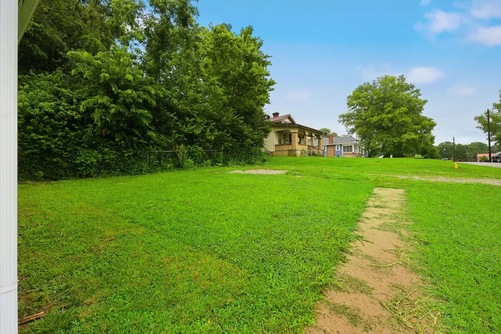 418 S Elmarch Avenue Cynthiana KY 41031
