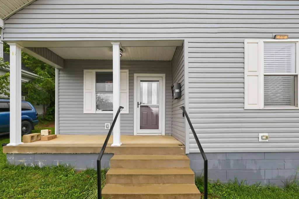 418 S Elmarch Avenue Cynthiana KY 41031