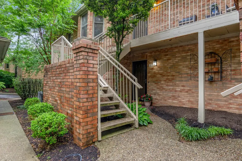 1167 Turkey Foot Road Lexington KY 40502