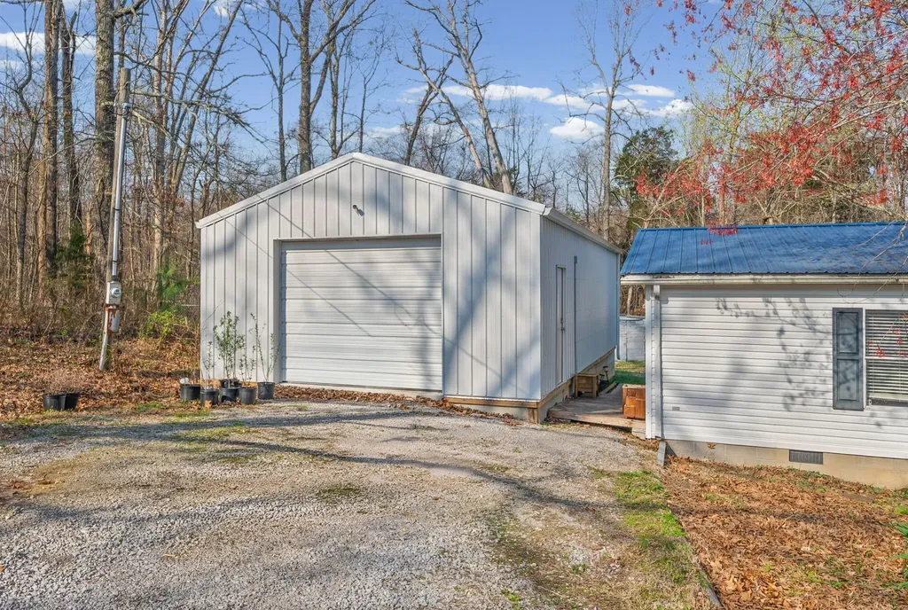 7301 S Madisonville Road Hopkinsville KY 42240
