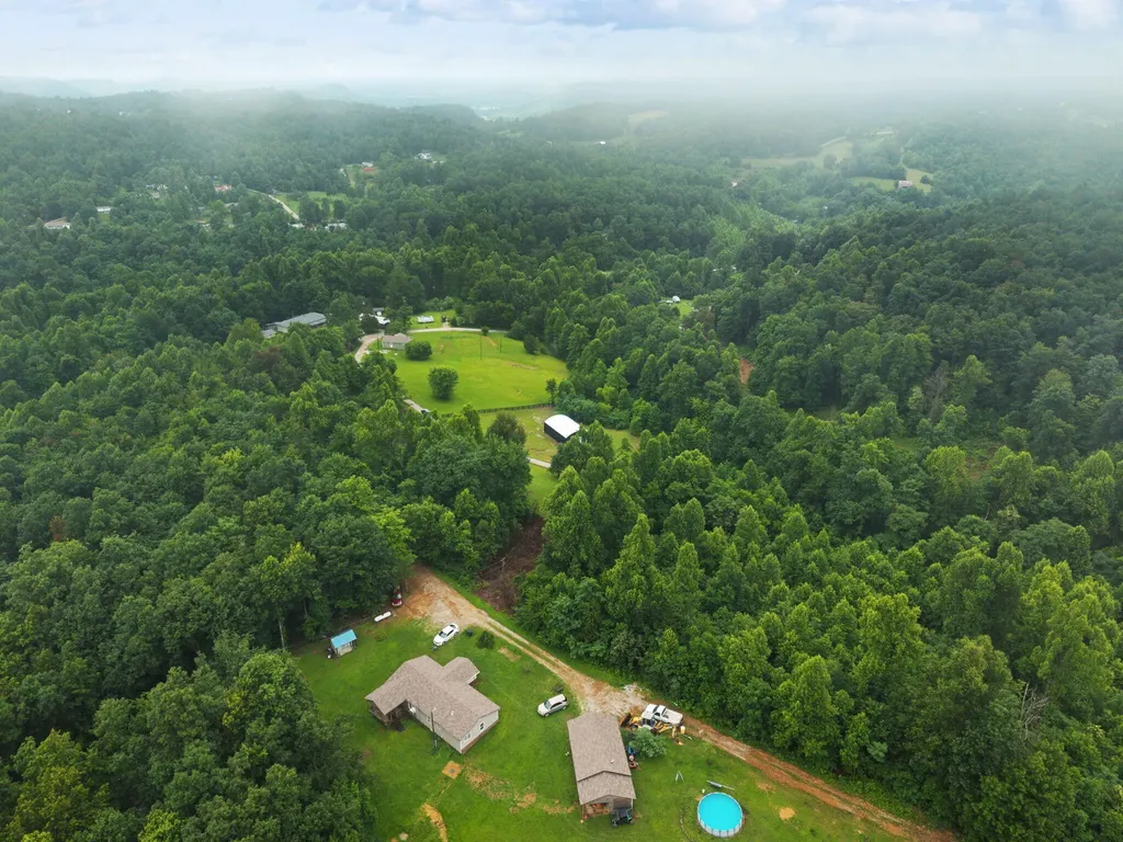 463 Amos Baker Road Mckee KY 40447