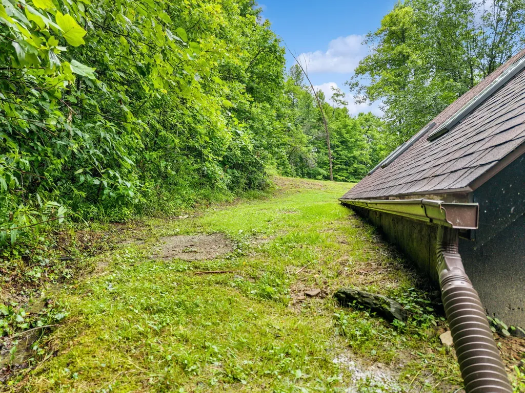 463 Amos Baker Road Mckee KY 40447