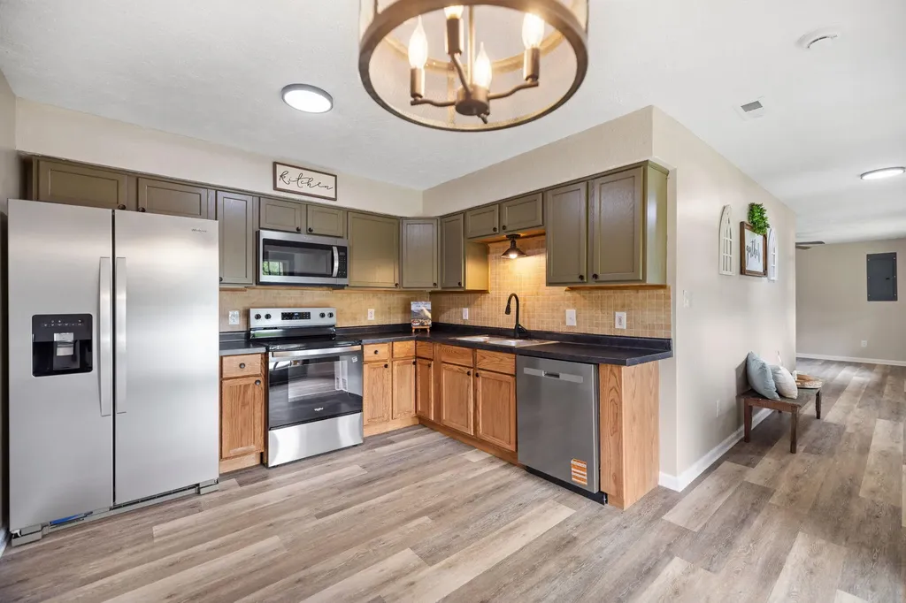 463 Amos Baker Road Mckee KY 40447
