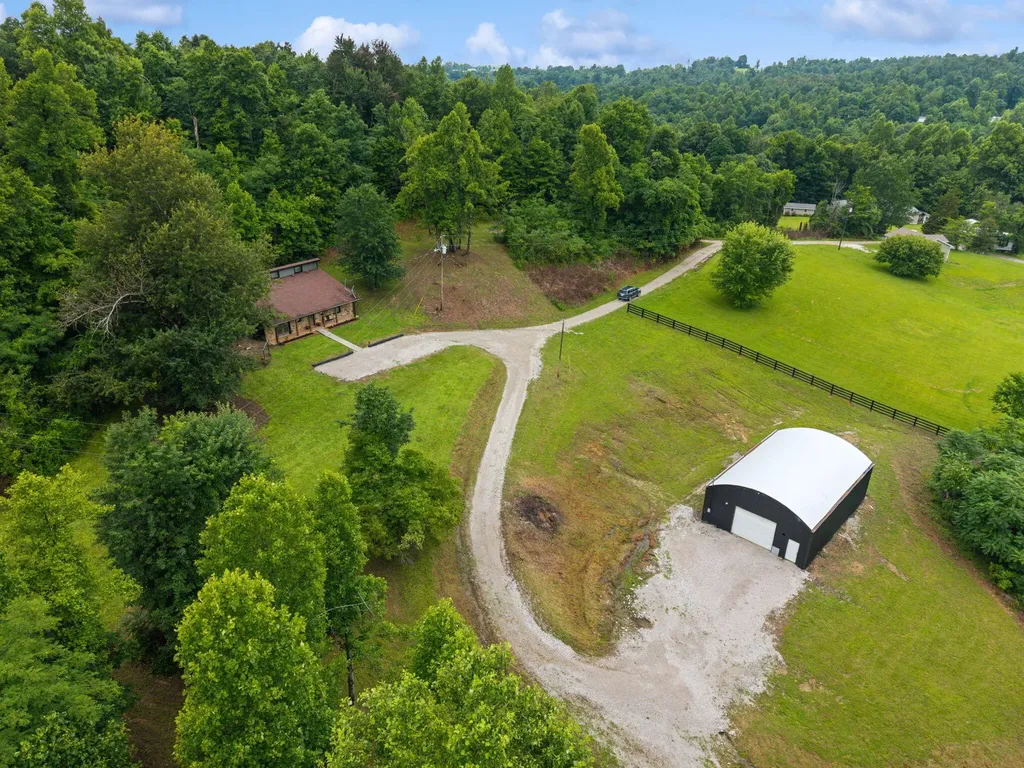 463 Amos Baker Road Mckee KY 40447