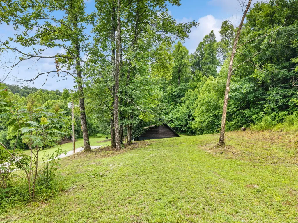 463 Amos Baker Road Mckee KY 40447