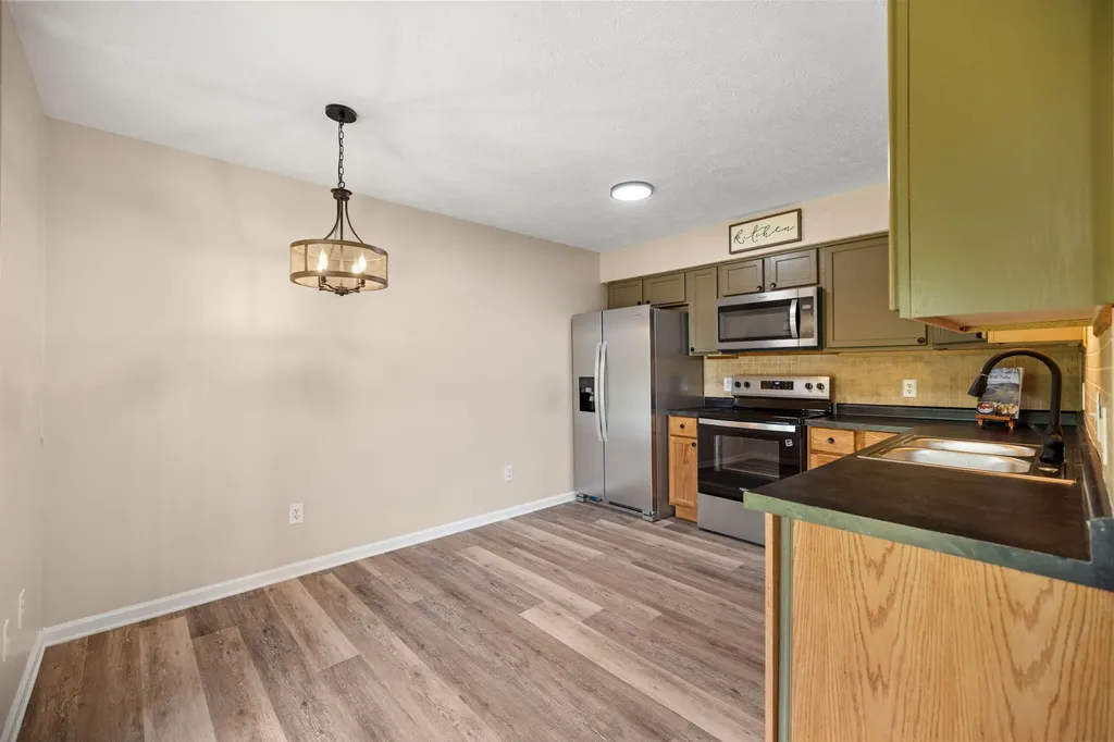 463 Amos Baker Road Mckee KY 40447