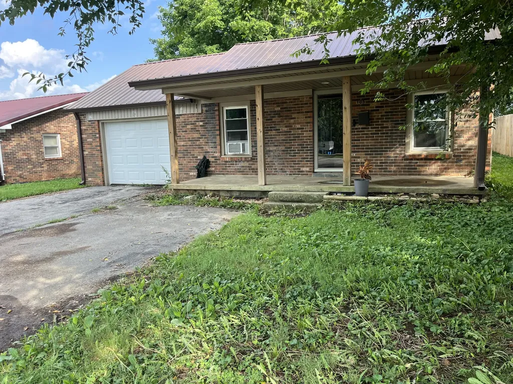 105 Brown Street Albany KY 42602
