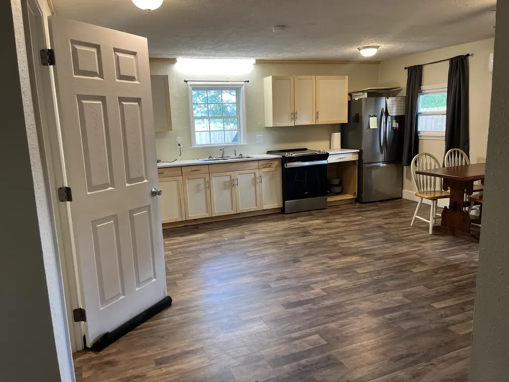 105 Brown Street Albany KY 42602