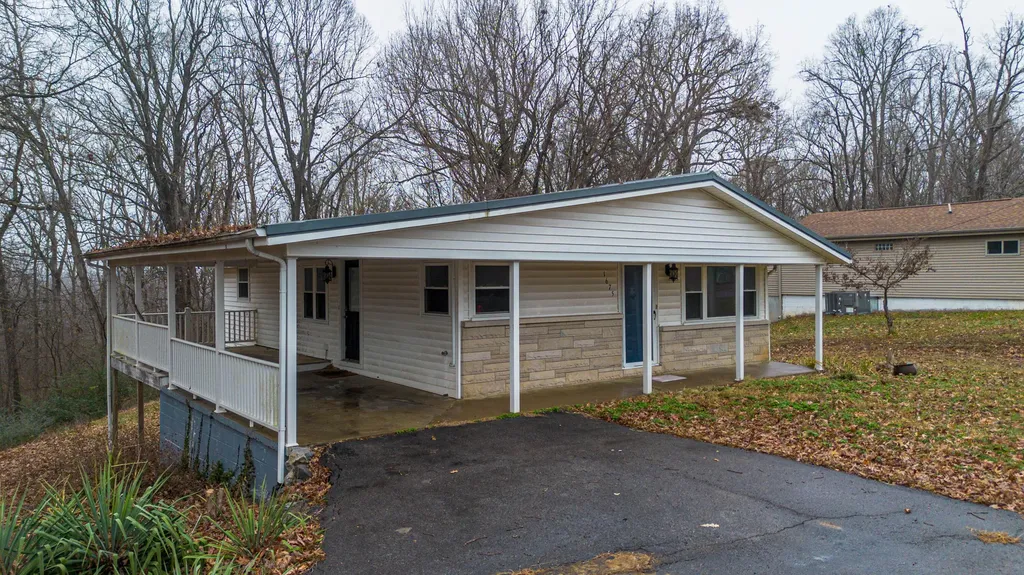 1675 Ridge Road Gilbertsville KY 42044