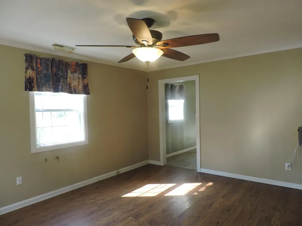 205 E 15th Street Benton KY 42025
