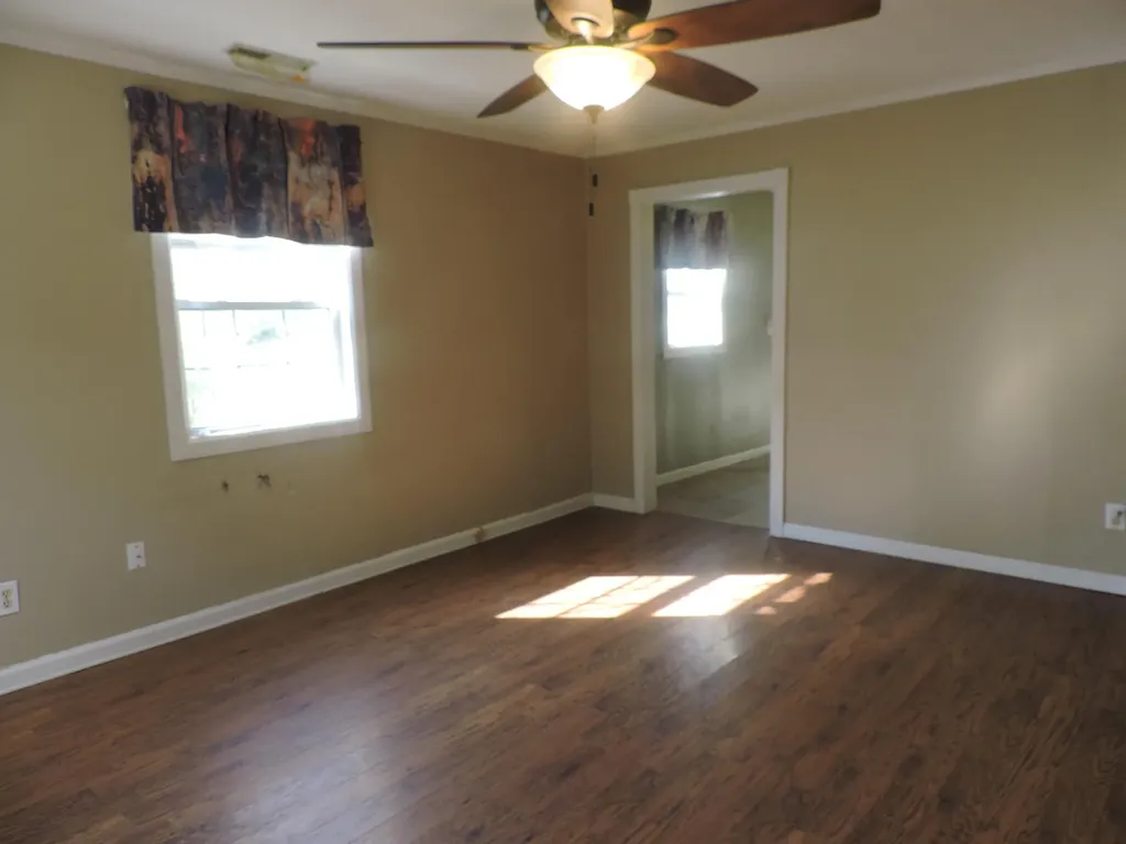 205 E 15th Street Benton KY 42025