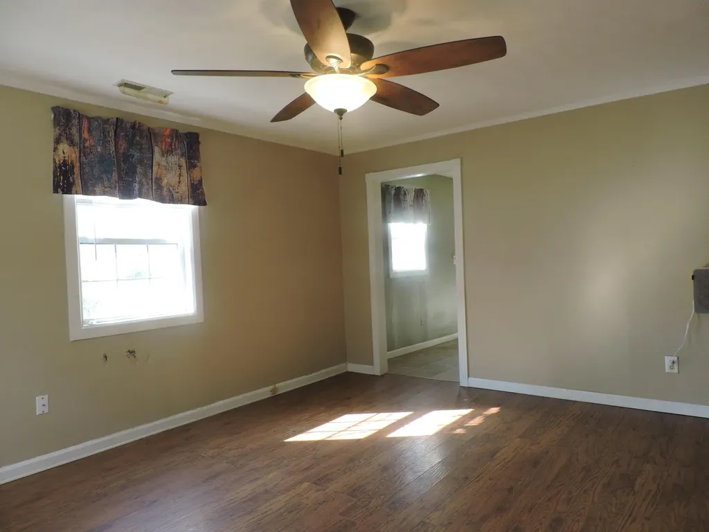 205 E 15th Street Benton KY 42025