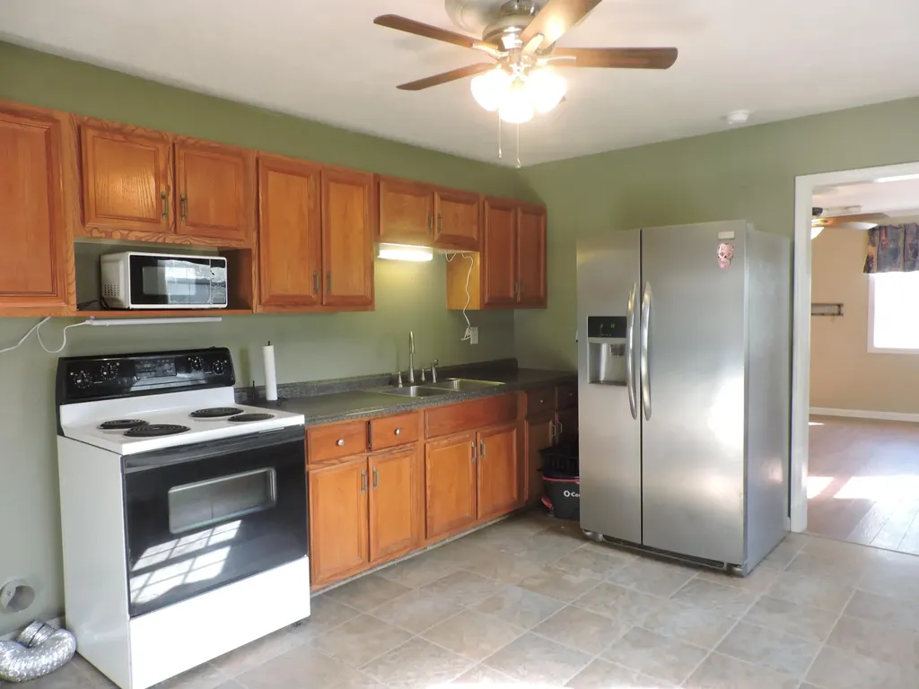 205 E 15th Street Benton KY 42025