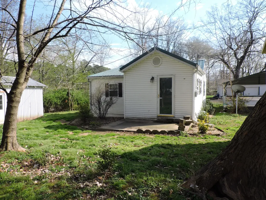 205 E 15th Street Benton KY 42025
