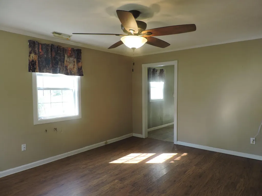 205 E 15th Street Benton KY 42025