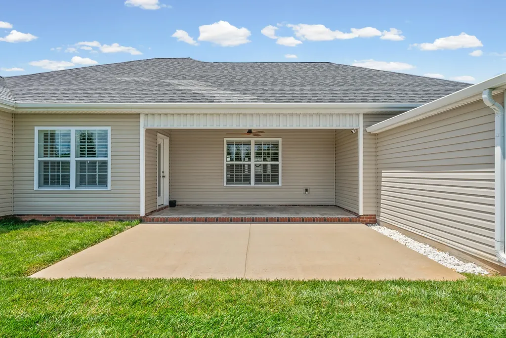 411 Yorkshire Way Hopkinsville KY 42240