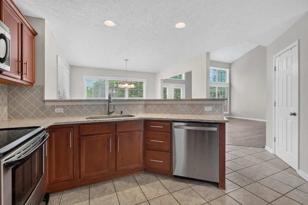 3132 Sandersville Road Lexington KY 40511