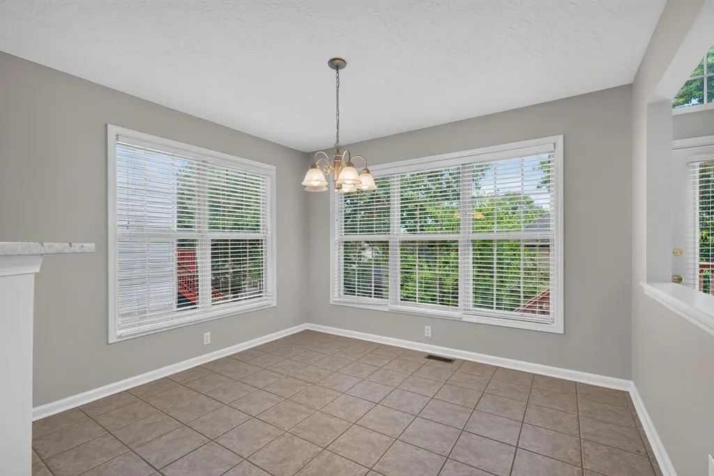 3132 Sandersville Road Lexington KY 40511