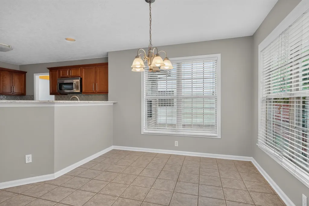 3132 Sandersville Road Lexington KY 40511