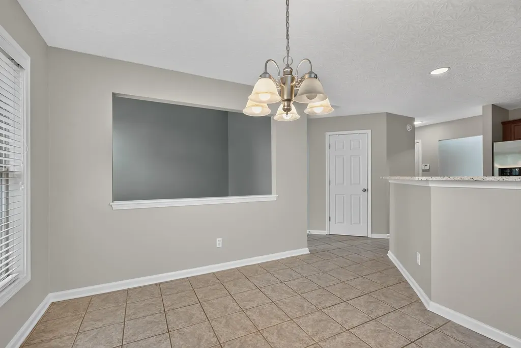 3132 Sandersville Road Lexington KY 40511