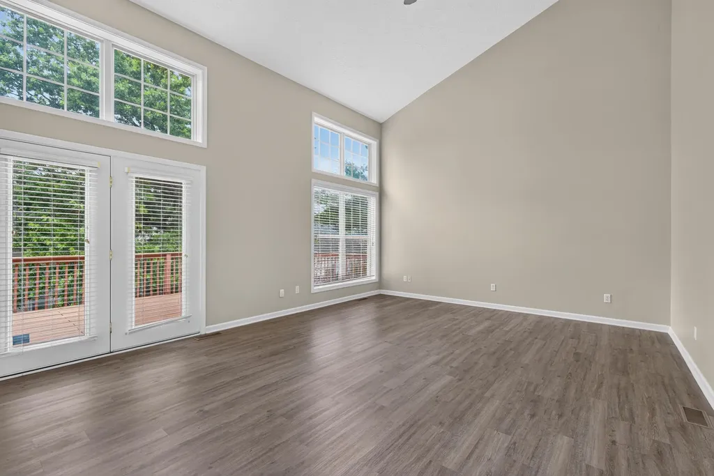3132 Sandersville Road Lexington KY 40511