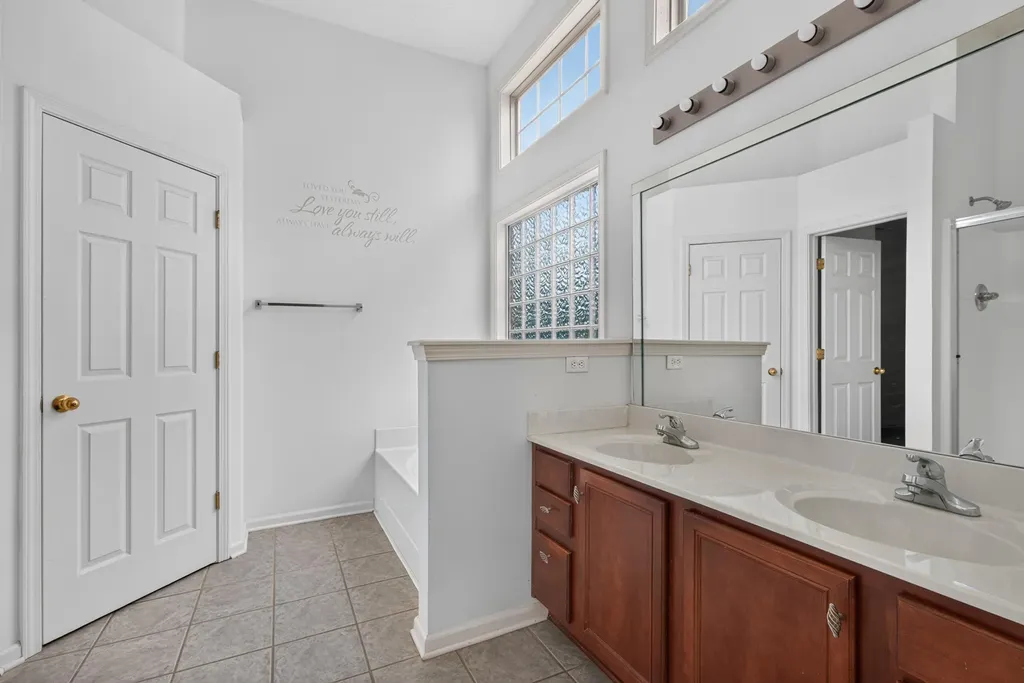 3132 Sandersville Road Lexington KY 40511