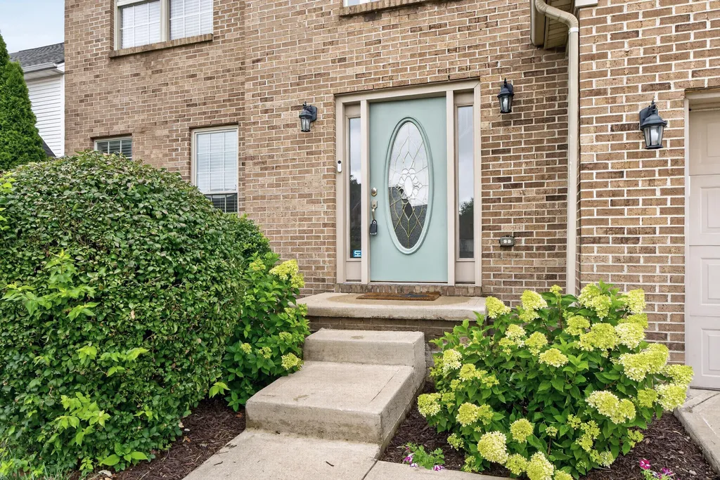 3132 Sandersville Road Lexington KY 40511