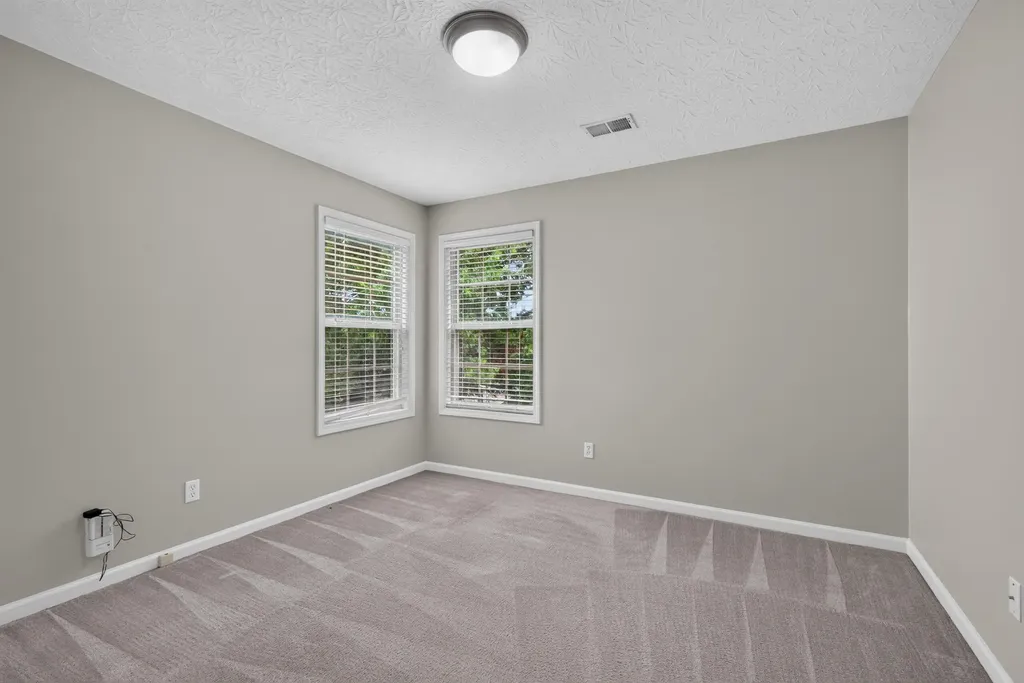 3132 Sandersville Road Lexington KY 40511