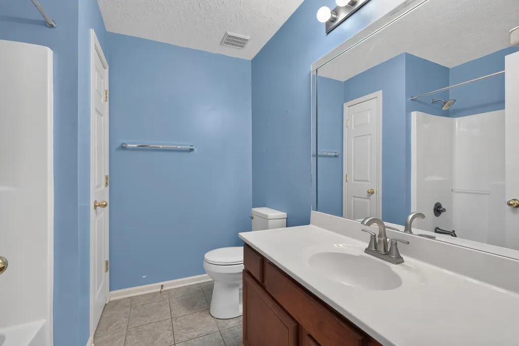 3132 Sandersville Road Lexington KY 40511