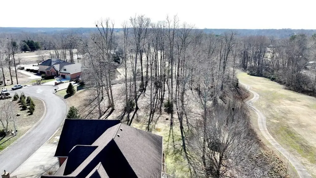 326 Cayuga Drive Cadiz KY 42211