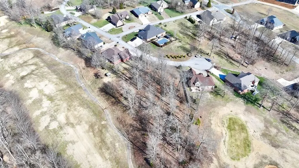 326 Cayuga Drive Cadiz KY 42211