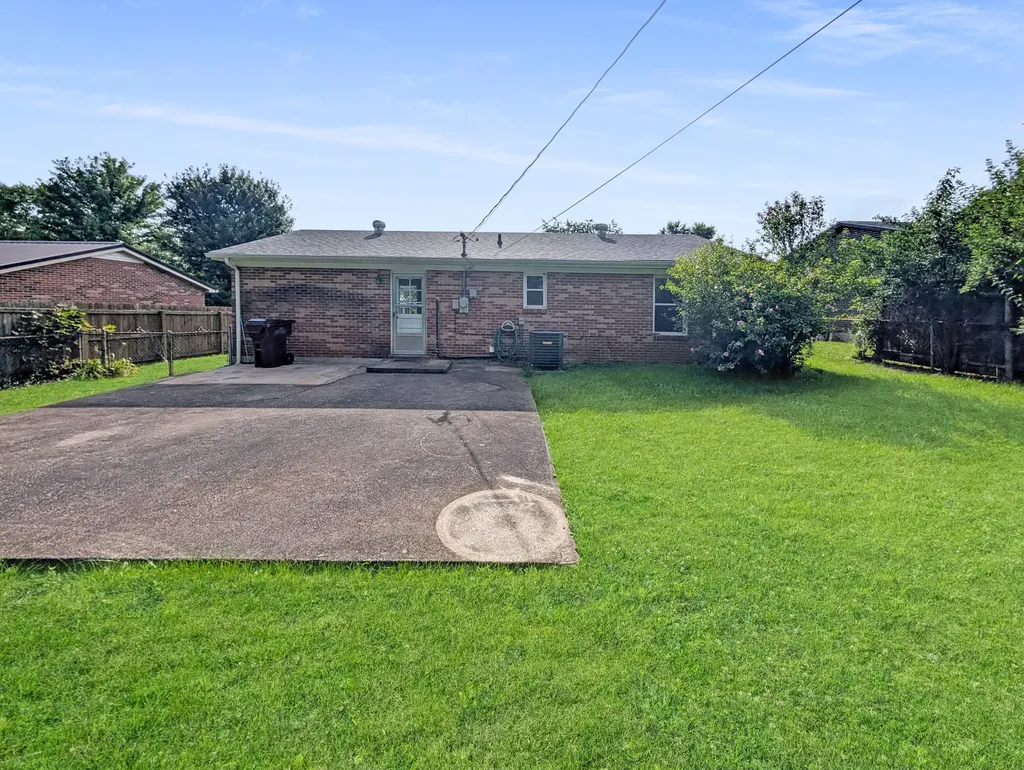 118 Kingsway Drive Nicholasville KY 40356