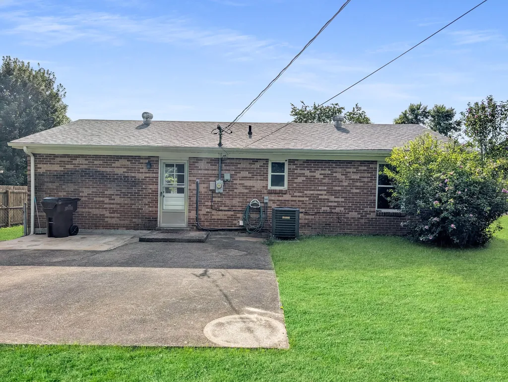 118 Kingsway Drive Nicholasville KY 40356