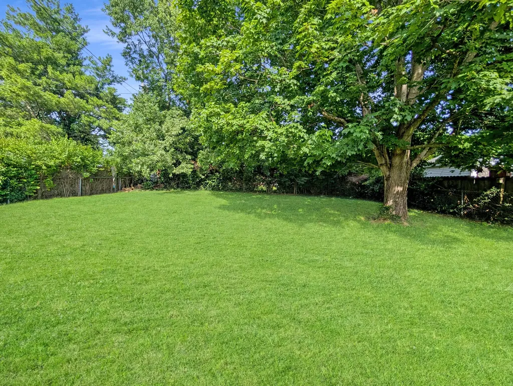 118 Kingsway Drive Nicholasville KY 40356