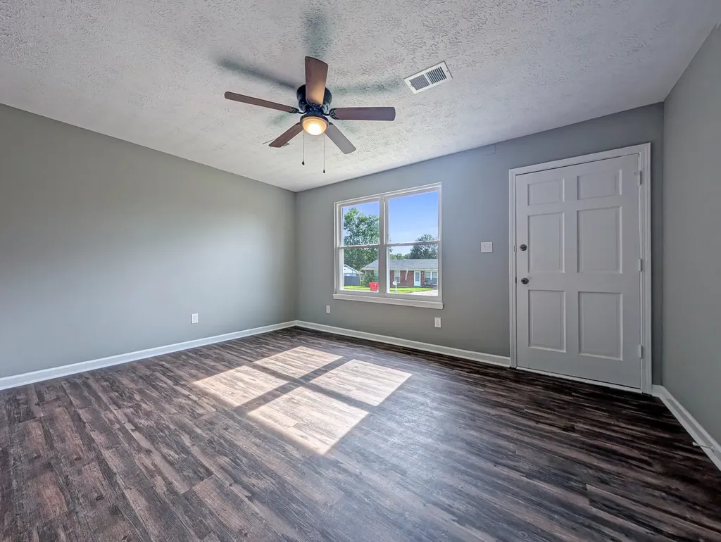118 Kingsway Drive Nicholasville KY 40356