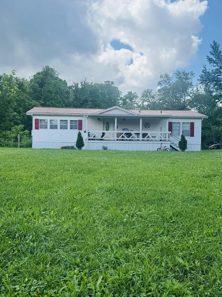121 Black Creek Road Clay City KY 40312