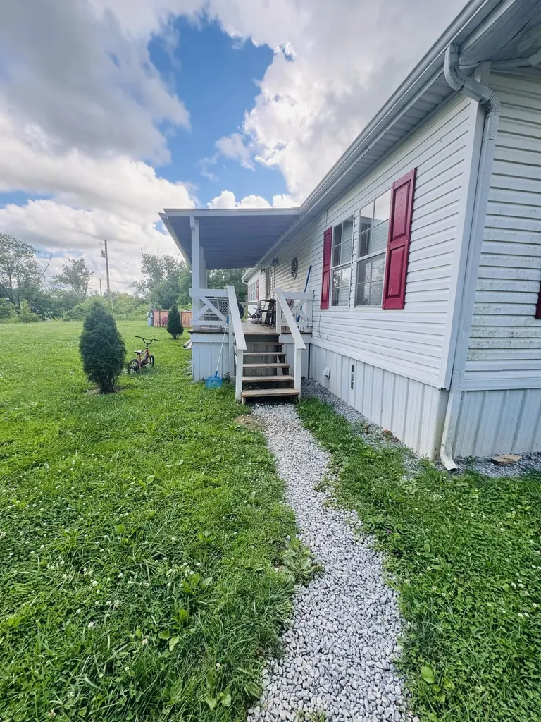 121 Black Creek Road Clay City KY 40312