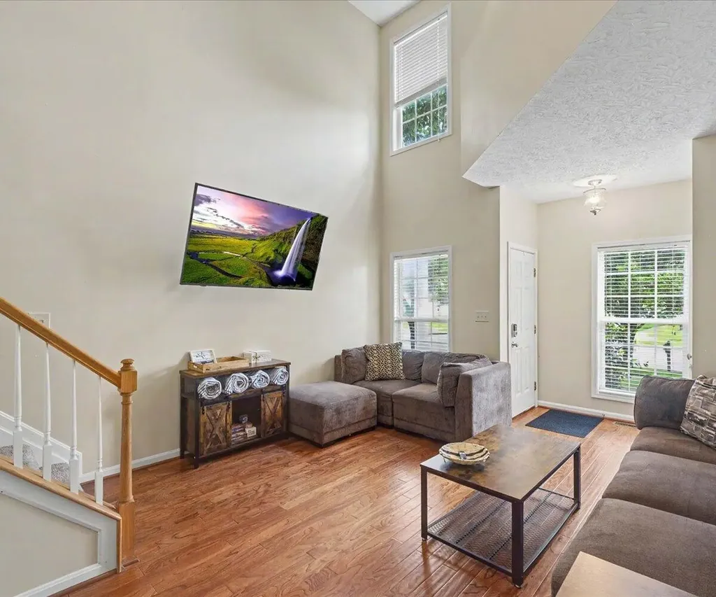 3124 Roundway Down Lane Lexington KY 40509