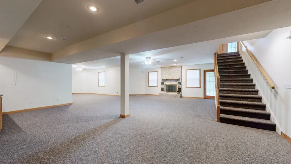 839 Summit Point Cadiz KY 42211